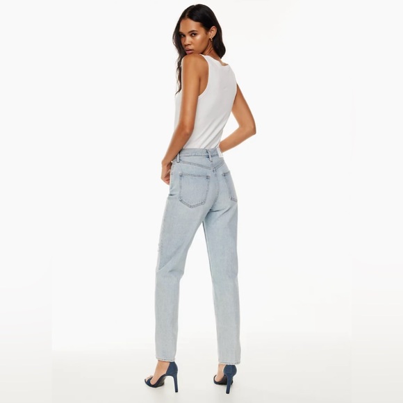 ‼️SOLD‼️ BNWT Aritzia Denim Forum The Boyfriend High-rise Loose jeans - Picture 4 of 9